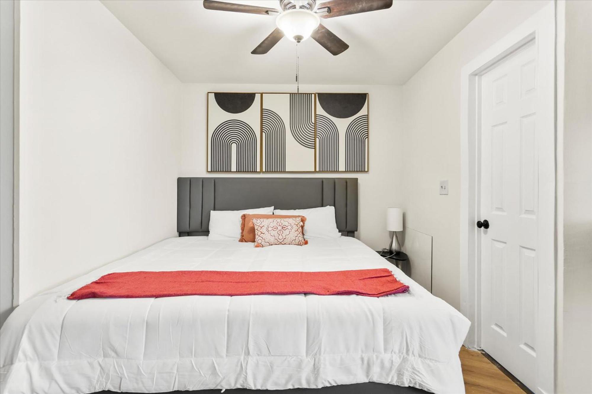 Modern Studio Apartment Near Merrimack Park Хънтсвил Екстериор снимка